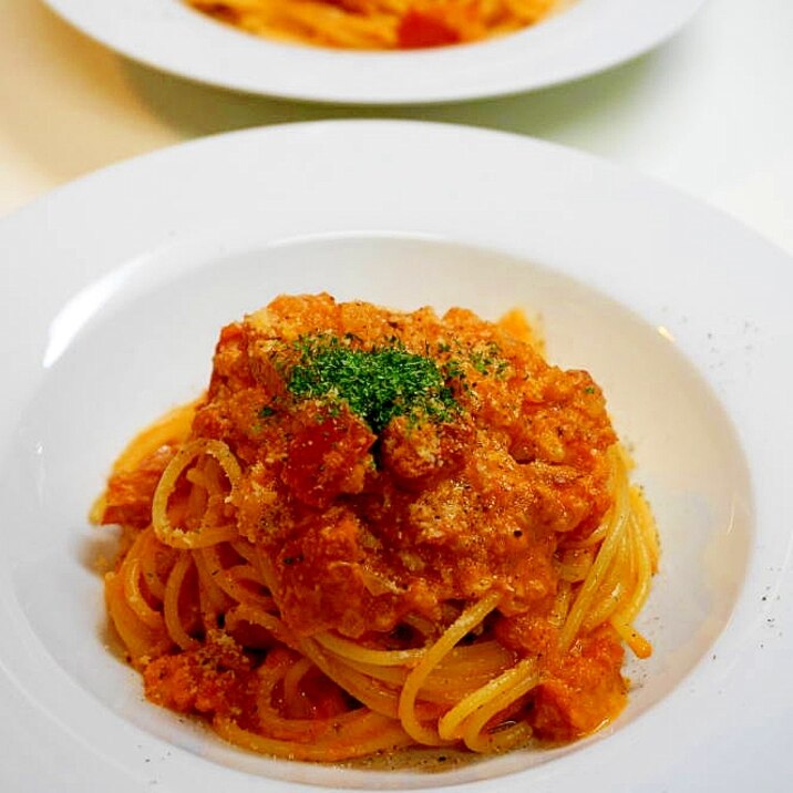 カニ缶で作る美味しい！カニのトマトクリームパスタ